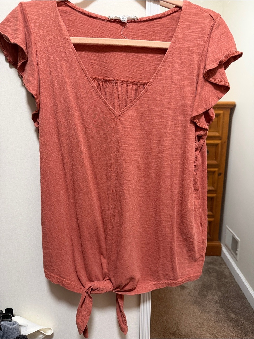 Jane and Delancey Rust Tie-Hem V-Neck Ruffle Sleeve Top